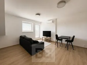 Prodej bytu 2+kk, Brno, Táborská, 66 m2