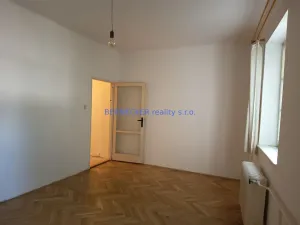 Pronájem bytu 1+1, Hradec Králové, V Kopečku, 42 m2