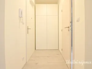 Pronájem bytu 1+kk, Brno, Střední, 29 m2