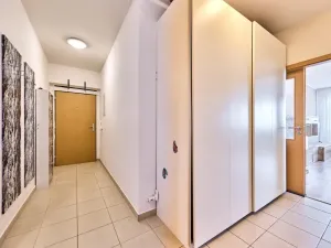 Prodej bytu 3+kk, Hradec Králové - Třebeš, Ve Stromovce, 75 m2