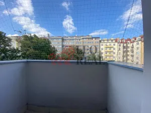 Pronájem bytu 2+1, Praha - Vršovice, 28. pluku, 78 m2