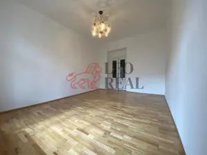 Pronájem bytu 2+1, Praha - Vršovice, 28. pluku, 78 m2