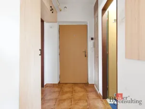 Pronájem bytu 2+1, Chvaletice, Smetanova, 52 m2