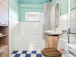 Pronájem bytu 2+1, Chvaletice, Smetanova, 52 m2