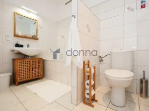 Pronájem bytu 3+kk, Praha, Slezská, 71 m2
