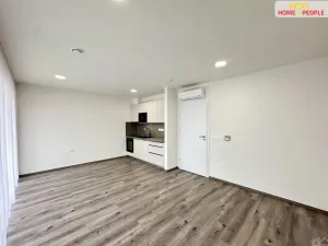 Pronájem bytu 1+kk, Mladá Boleslav - Čejetice, Vodárenská, 35 m2