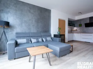 Prodej bytu 2+kk, Praha - Sedlec, Kamýcká, 57 m2
