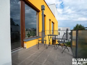 Prodej bytu 2+kk, Praha - Sedlec, Kamýcká, 57 m2