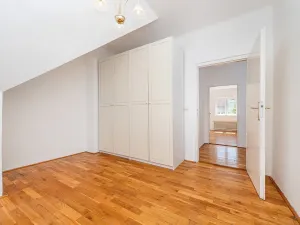 Pronájem rodinného domu, Praha - Břevnov, Pětipeského, 180 m2