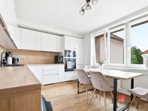 Pronájem bytu 2+1, Pardubice - Zelené Předměstí, Železničního pluku, 61 m2