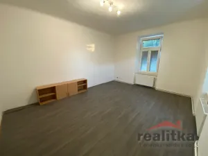Pronájem bytu 2+1, Opava - Předměstí, Horovo náměstí, 64 m2