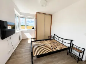 Pronájem bytu 3+kk, Jesenice, V Roháči I., 65 m2