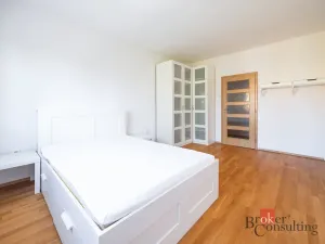 Pronájem bytu 3+1, Praha - Strašnice, Krupská, 78 m2