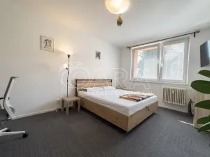 Pronájem bytu 1+1, Praha - Kyje, Dvořišťská, 34 m2
