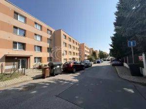 Pronájem bytu 1+1, Praha - Kyje, Dvořišťská, 34 m2