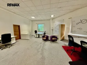 Pronájem kanceláře, Plzeň, Jedlová, 400 m2