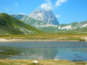 Prodej bytu 3+kk, Via Silio Italico,Villa Rosa,, 45 m2