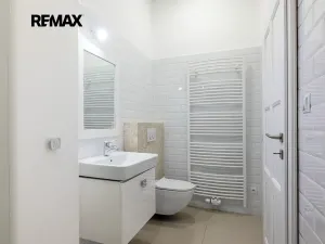 Prodej bytu 1+kk, Vráž, Nad Loděnicí, 28 m2