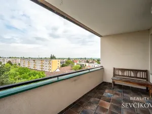 Prodej bytu 3+1, Hradec Králové, Na Občinách, 79 m2