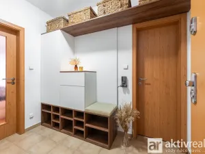 Prodej bytu 3+kk, Kostelec nad Labem, Myslivečkova, 75 m2