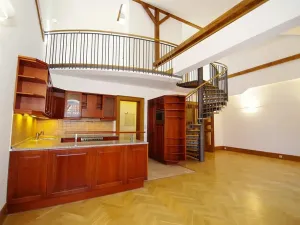 Pronájem atypického bytu, Praha - Josefov, Žatecká, 195 m2