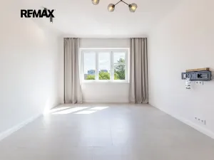 Pronájem bytu 2+kk, Praha - Žižkov, Jičínská, 42 m2