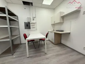 Pronájem obchodního prostoru, Chomutov, Žižkovo náměstí, 300 m2