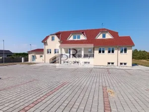 Prodej bytu 2+kk, Hevlín, 73 m2