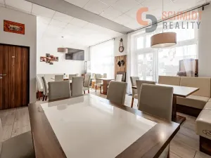 Pronájem obchodního prostoru, Břeclav, Na Valtické, 77 m2