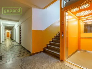Prodej bytu 1+kk, Karlovy Vary, Fibichova, 18 m2