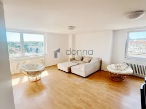 Pronájem bytu 3+1, Praha, Jednořadá, 90 m2