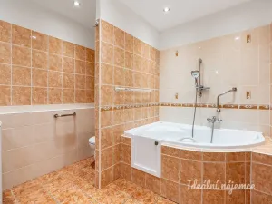Pronájem bytu 4+kk, Praha - Prosek, Mimoňská, 67 m2