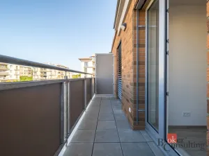 Pronájem bytu 2+kk, Pardubice - Ohrazenice, U Sportovní školy, 51 m2