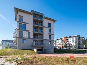 Pronájem bytu 2+kk, Pardubice - Ohrazenice, U Sportovní školy, 51 m2