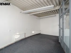 Pronájem obchodního prostoru, Zlín, třída Tomáše Bati, 53 m2