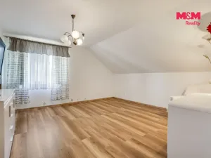 Prodej rodinného domu, Neumětely, V Chaloupkách, 210 m2