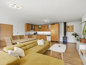 Prodej bytu 3+kk, Kněževes, 88 m2