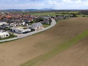 Prodej pozemku pro bydlení, Hrušovany u Brna, Pod Střediskem, 898 m2
