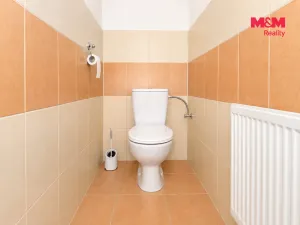 Pronájem bytu 2+1, Jičín - Staré Město, Valdštejnovo náměstí, 55 m2