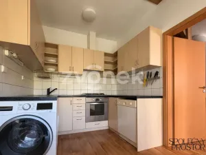 Pronájem bytu 1+kk, Zlín, 2. května, 90 m2
