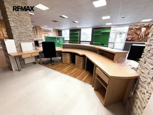 Pronájem obchodního prostoru, Karlovy Vary, Počernická, 312 m2