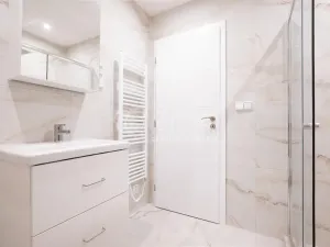 Pronájem bytu 2+kk, Děčín - Děčín VI-Letná, Školní, 43 m2