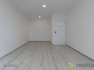 Prodej bytu 2+1, Karviná, Bratr. Veverkových, 56 m2