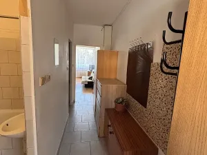 Pronájem bytu 1+kk, Liberec, Nad Školou, 34 m2