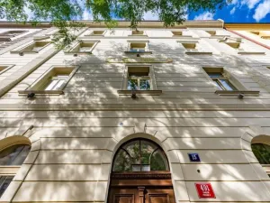 Pronájem bytu 1+kk, Praha - Karlín, Březinova, 38 m2