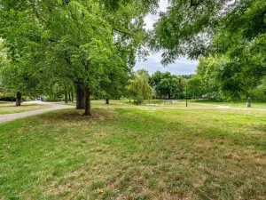 Pronájem bytu 1+kk, Praha - Karlín, Březinova, 38 m2