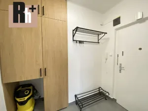 Pronájem bytu 1+kk, Ostrava, Porubská, 32 m2