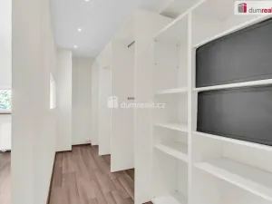 Prodej rodinného domu, Říčany - Jažlovice, Strmá, 160 m2