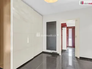 Prodej rodinného domu, Říčany - Jažlovice, Strmá, 160 m2