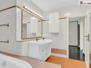 Prodej rodinného domu, Říčany - Jažlovice, Strmá, 160 m2
